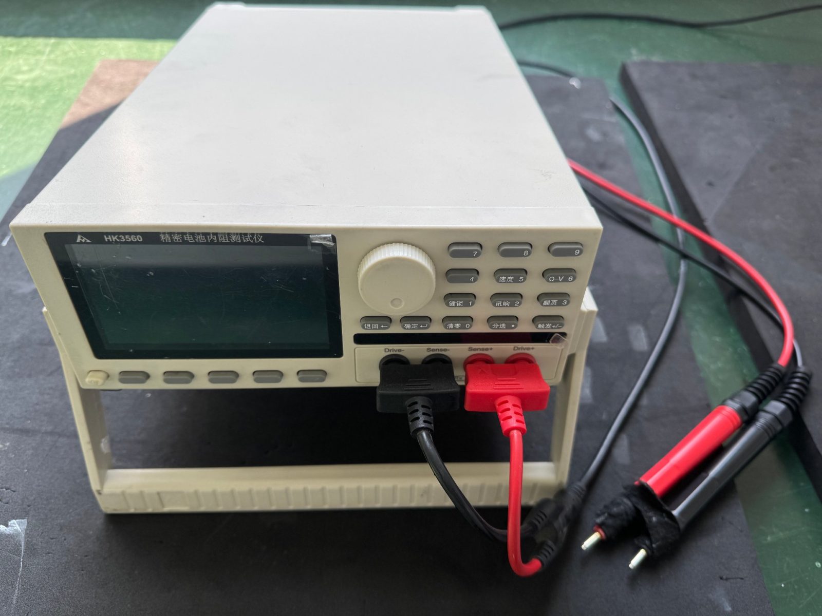 Incoming QC with HK3560 internal-resistance tester